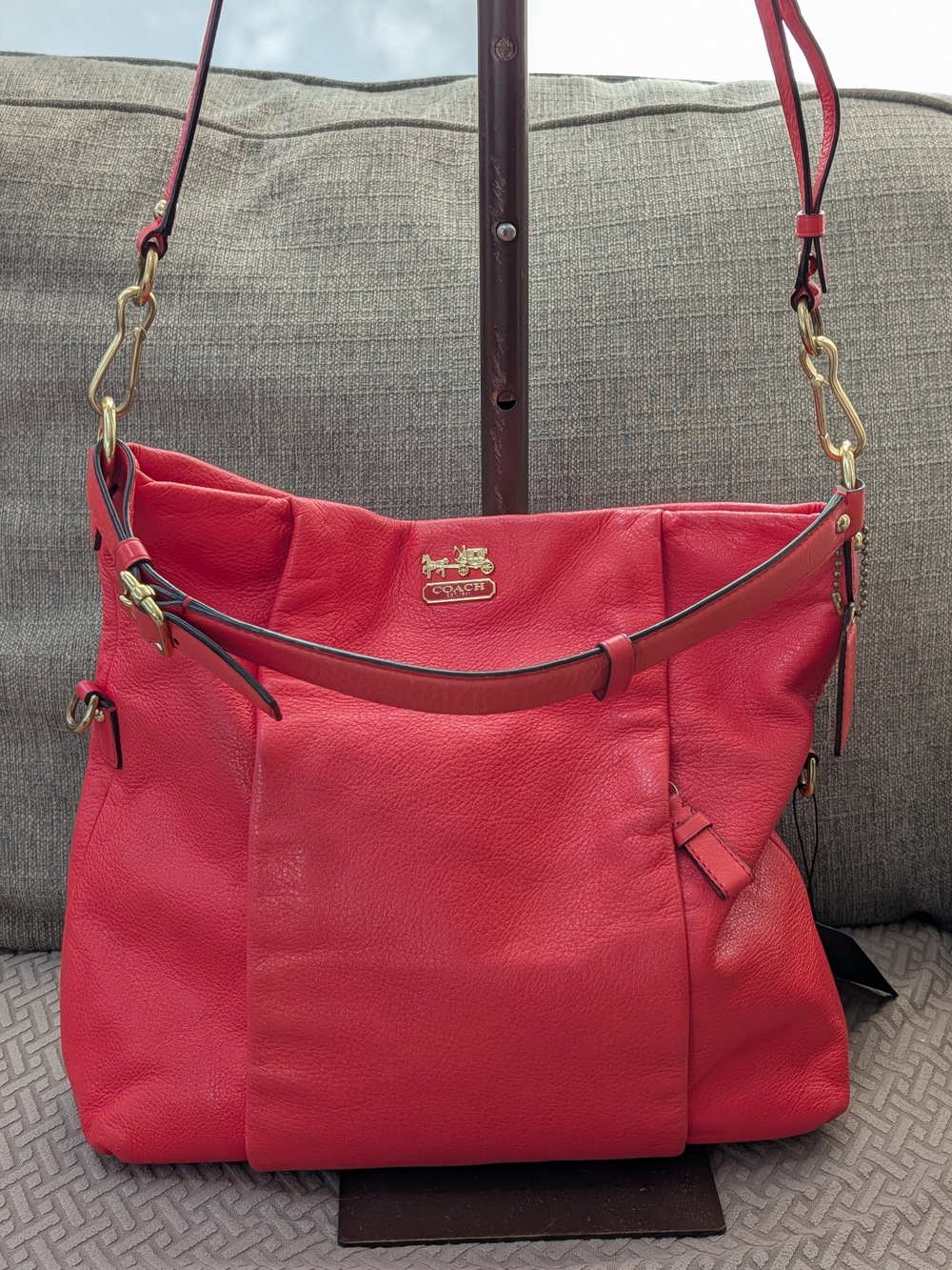 Coach Madison Isabelle Leather Shoulder Bag w COA EUC - Picture 2 of 10